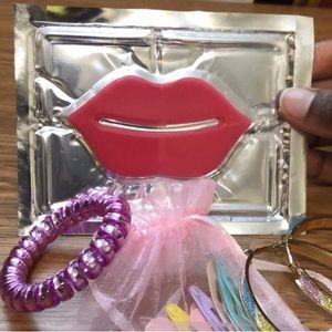 FREE Vitamin C infused Lip Mask